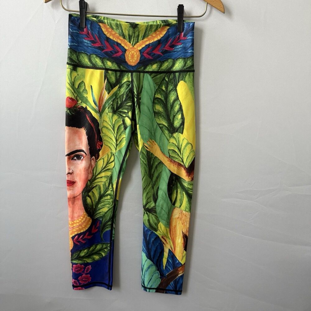 Yoga Democracy Frida Kahlo Monkey Tropical Jungle Workout Cropped Leggings Sz S